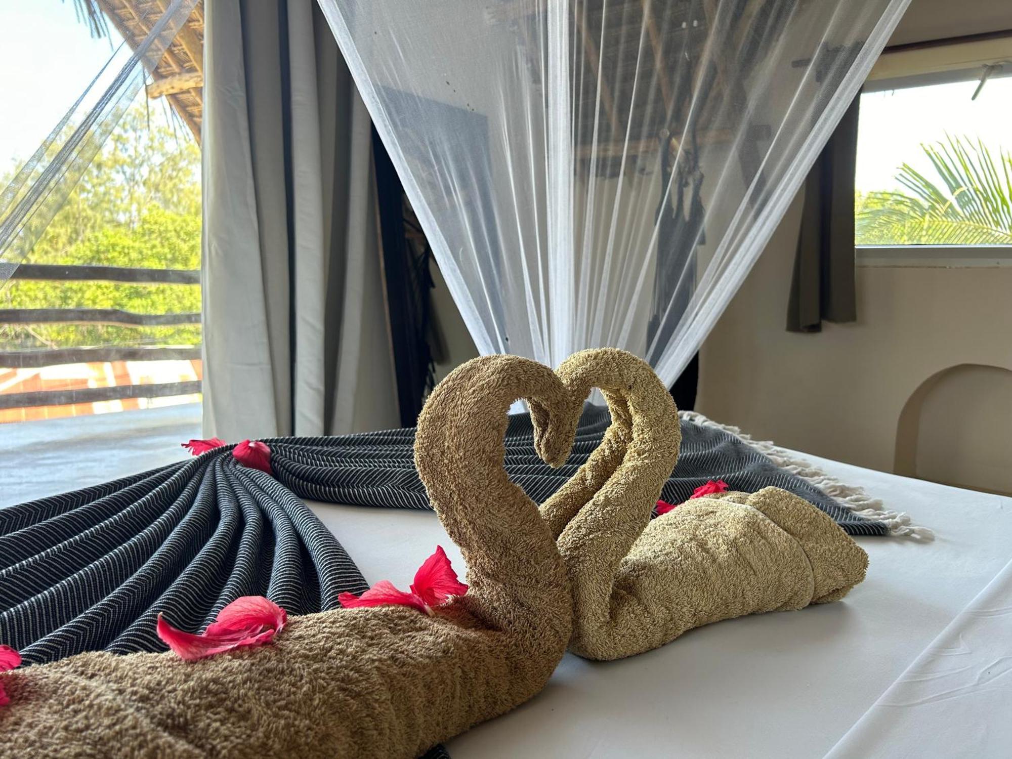 Kuwa Zanzibar Aparthotel Kiwengwa  ภายนอก รูปภาพ